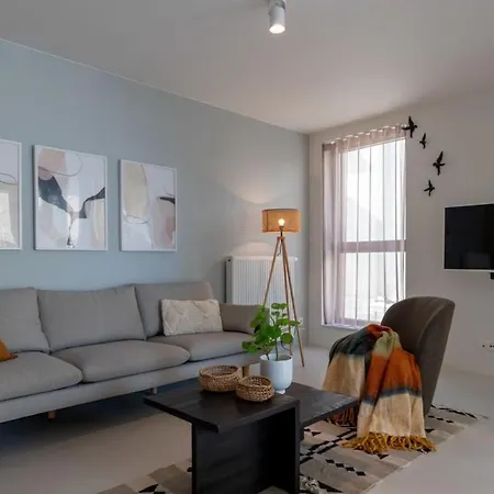 Huswell - Queen At Sea: Modern 2 Bedroom Appartamento